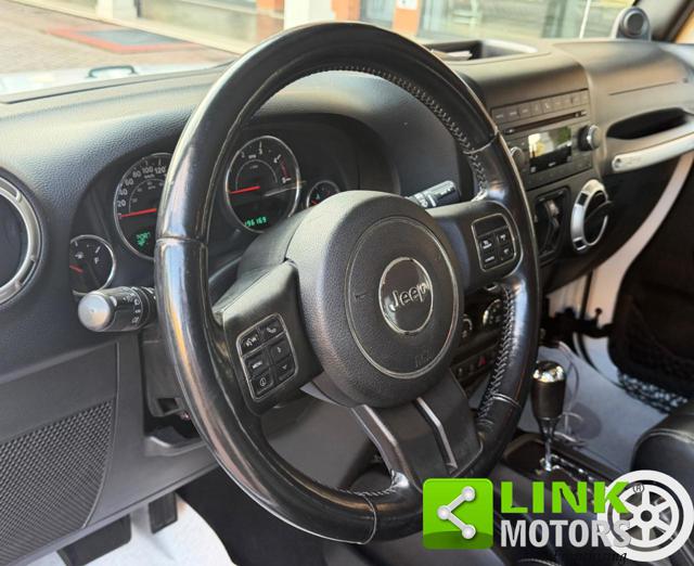 JEEP WRANGLER UNLIMITED 2.8 CRD DPF SAHARA AUT - foto 11