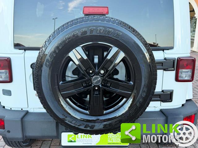 JEEP WRANGLER UNLIMITED 2.8 CRD DPF SAHARA AUT - foto 20