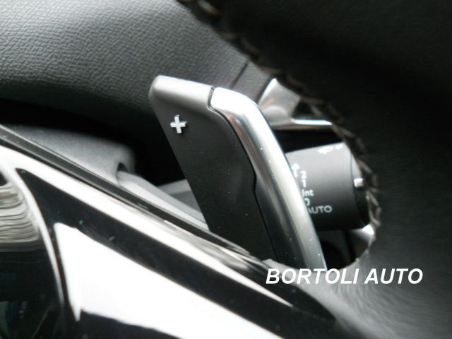 PEUGEOT 3008 BLUEHDI 130 42.000 KM EAT8 ALLUR - foto 17