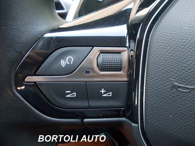 PEUGEOT 3008 BLUEHDI 130 42.000 KM EAT8 ALLUR - foto 28
