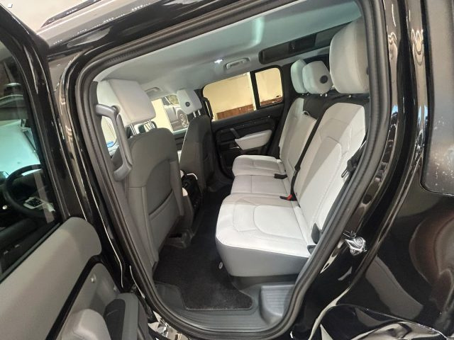 LAND ROVER DEFENDER 110 3.0D I6 200 CV AWD AUTO X-DY - foto 8