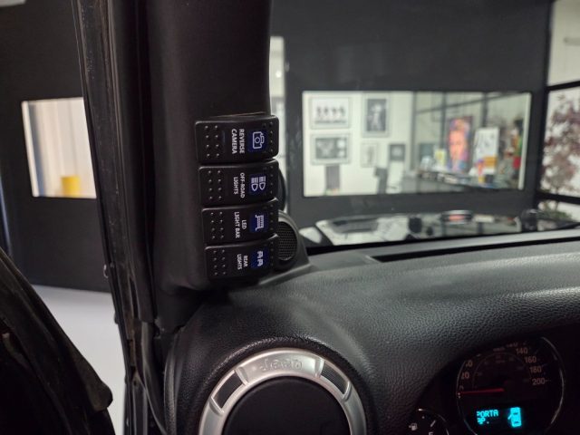 JEEP WRANGLER UNLIMITED 2.8 CRD DPF ROCK'S - foto 20