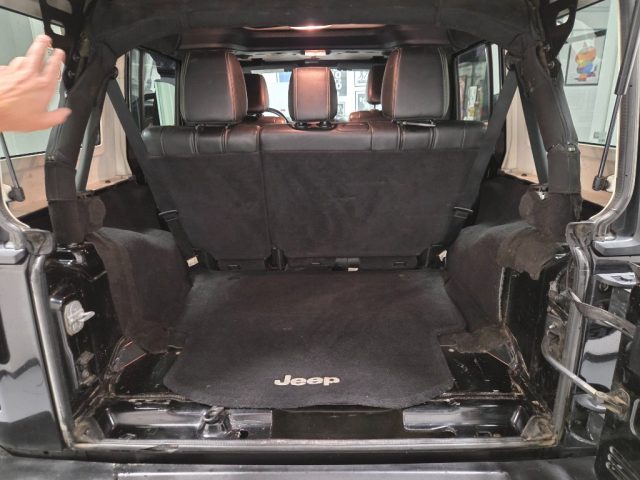 JEEP WRANGLER UNLIMITED 2.8 CRD DPF ROCK'S - foto 11