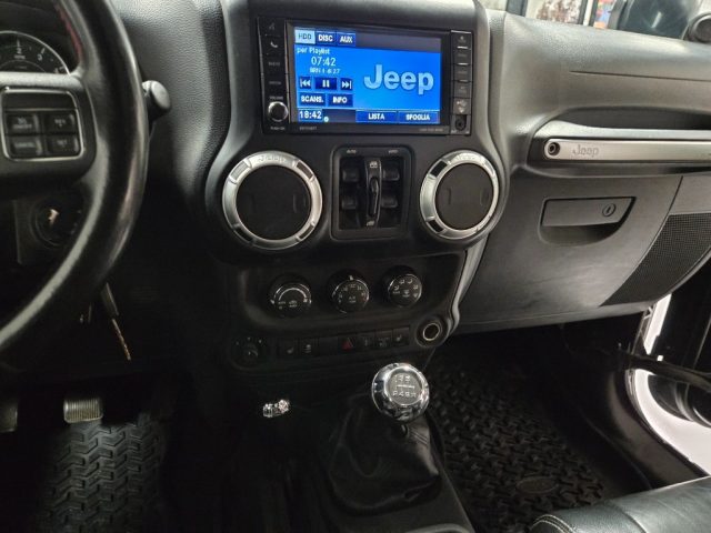 JEEP WRANGLER UNLIMITED 2.8 CRD DPF ROCK'S - foto 25