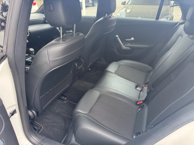 MERCEDES-BENZ CLA 180 SHOOTING BRAKE SPORT - foto 13