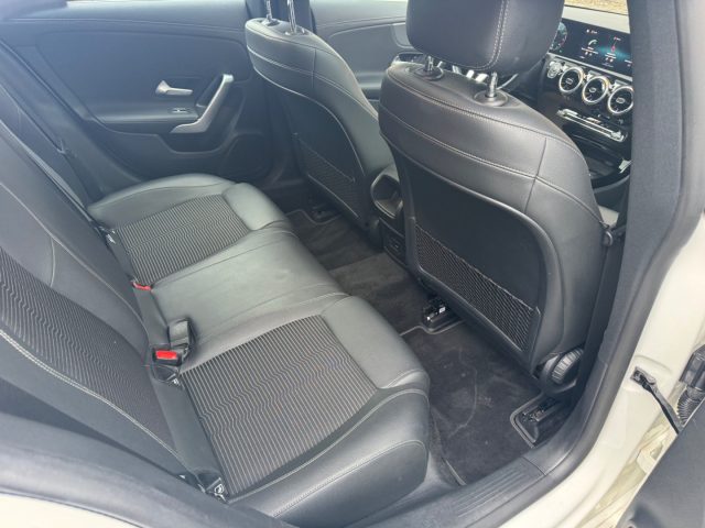 MERCEDES-BENZ CLA 180 SHOOTING BRAKE SPORT - foto 16
