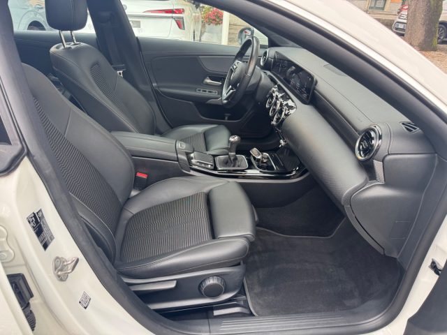 MERCEDES-BENZ CLA 180 SHOOTING BRAKE SPORT - foto 18