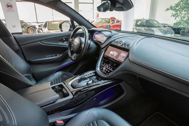 ASTON MARTIN DBX SPECIAL PAINT|22''|TETTO PANORAM - foto 10