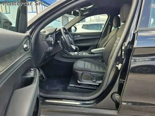 ALFA ROMEO STELVIO MY23 2.2 TD SUPER Q4 210CV AUTO  - foto 11