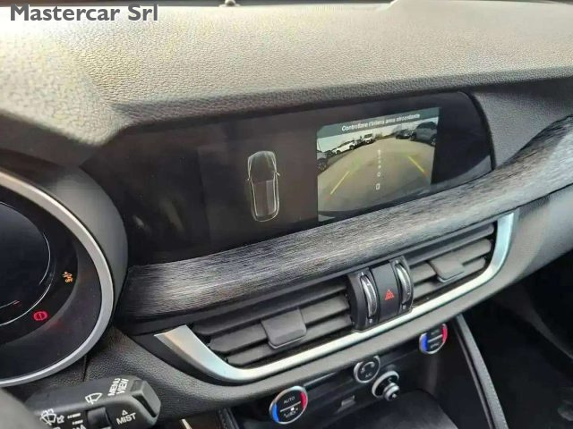 ALFA ROMEO STELVIO MY23 2.2 TD SUPER Q4 210CV AUTO  - foto 13