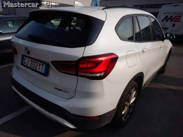 BMW X1 X1 2019 SDRIVE16D BUSINESS ADVAN - foto 4