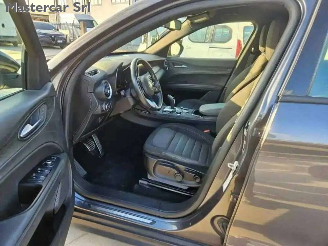 ALFA ROMEO STELVIO MY23 2.2 TD SUPER Q4 210CV AUTO  - foto 11