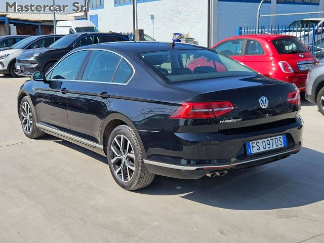 VOLKSWAGEN PASSAT BERLINA 2.0 TDI EXECUTIVE 4MOTIO - foto 4