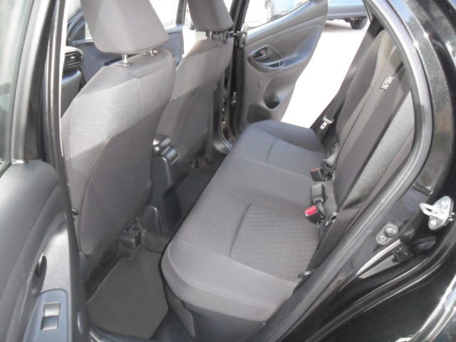 TOYOTA YARIS 1.5 HYBRID 5 PORTE LOUNGE - foto 14