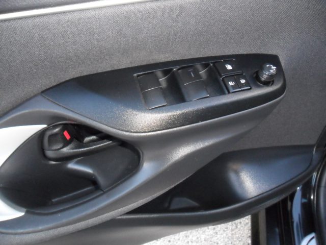 TOYOTA YARIS 1.5 HYBRID 5 PORTE LOUNGE - foto 16