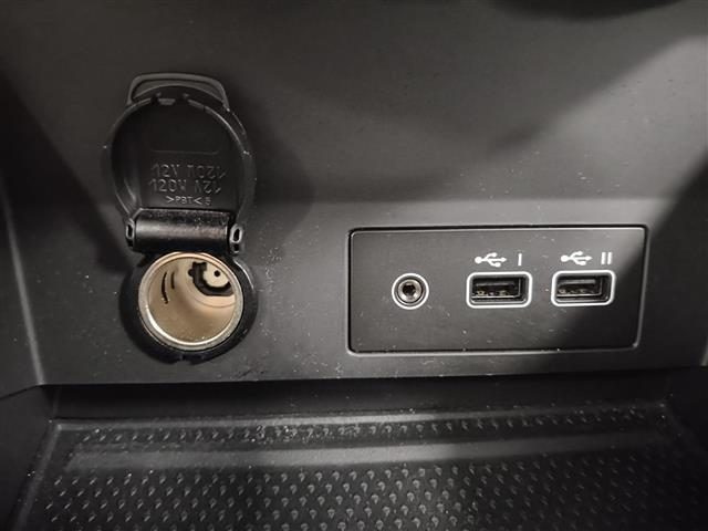 RENAULT CAPTUR 1.6 E-TECH FULL HYBRID TECHNO 14 - foto 19