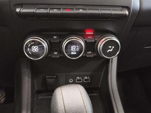 RENAULT CAPTUR 1.6 E-TECH FULL HYBRID TECHNO 14 - foto 18