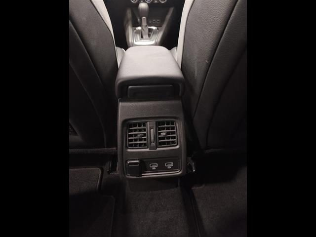 RENAULT CAPTUR 1.6 E-TECH FULL HYBRID TECHNO 14 - foto 29