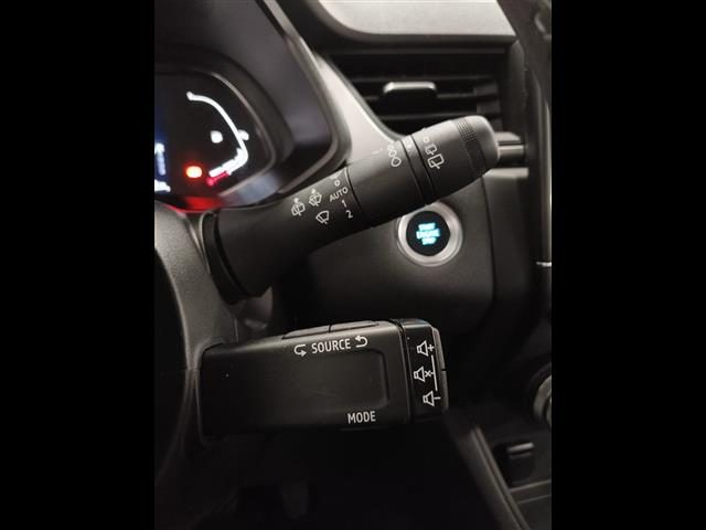 RENAULT CAPTUR 1.6 E-TECH HYBRID ZEN AUTO 145CV - foto 12