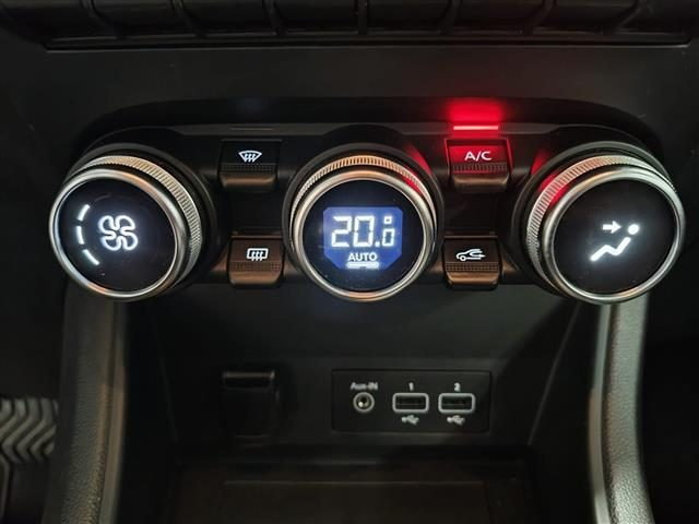 RENAULT CAPTUR 1.6 E-TECH HYBRID ZEN AUTO 145CV - foto 20