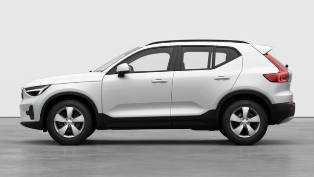 VOLVO XC40 ESSENTIAL B3 AUTO - foto 9