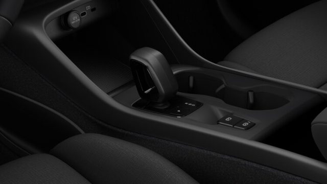 VOLVO XC40 ESSENTIAL B3 AUTO - foto 12