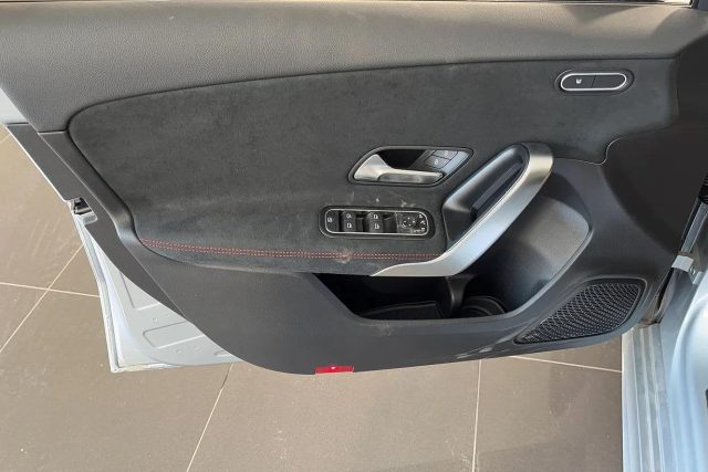 MERCEDES-BENZ CLA SSE A A 200 D AMG LINE ADVANCED  - foto 10