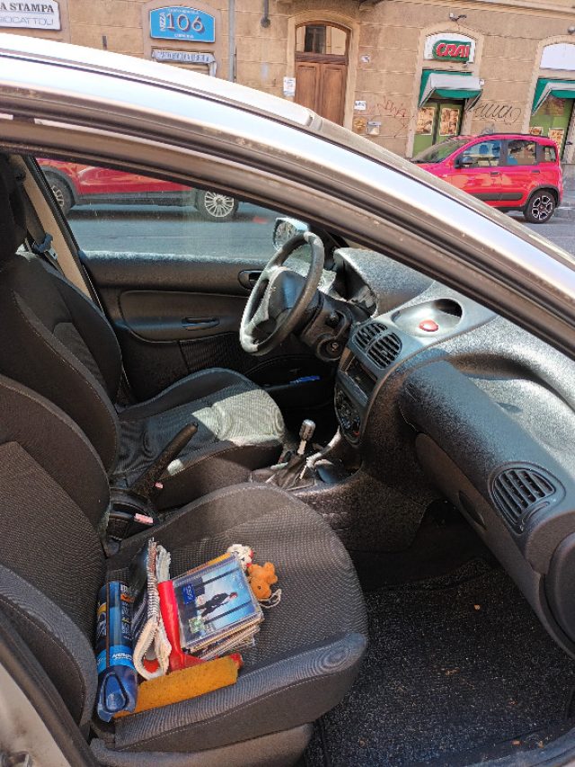 PEUGEOT 206 1.4 - foto 7