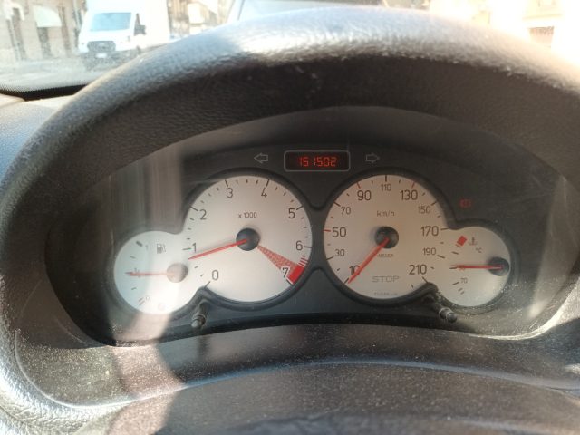 PEUGEOT 206 1.4 - foto 10