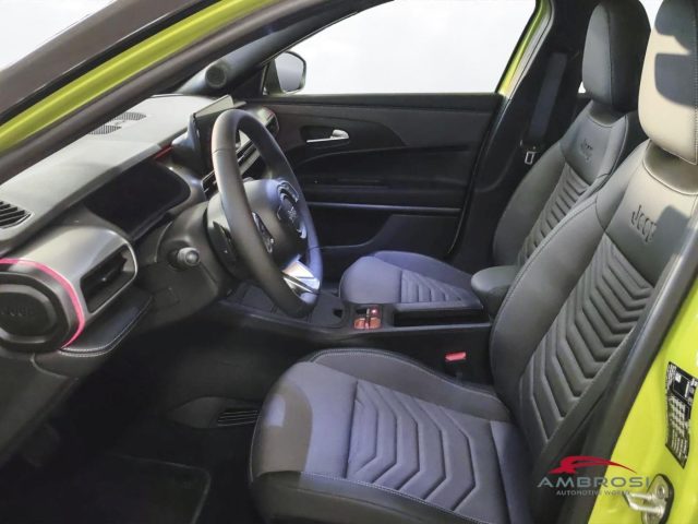 JEEP AVENGER E-HYBRID SUMMIT - foto 10