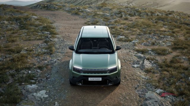 JEEP AVENGER E-HYBRID LONGITUDE - foto 3