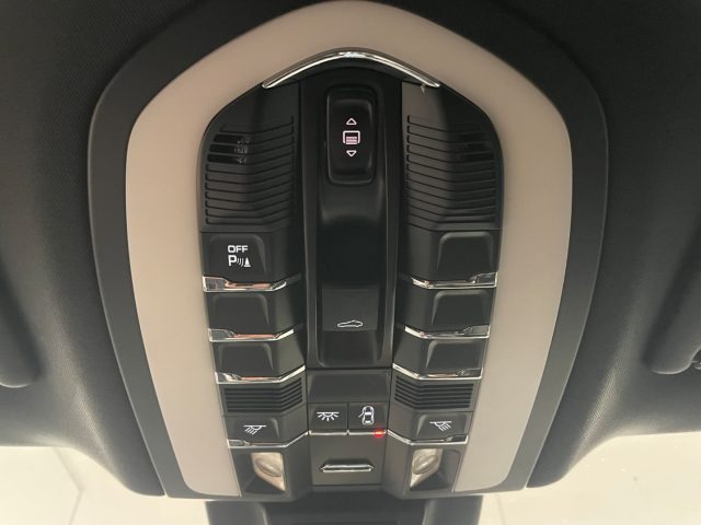 PORSCHE MACAN 3.0 250 CVL S TETTO - foto 20