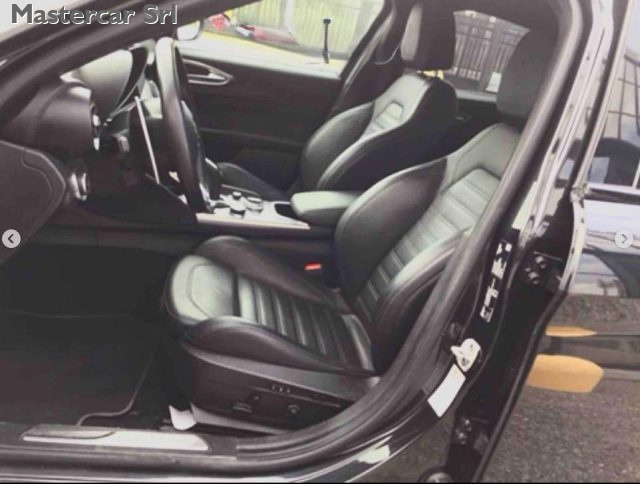 ALFA ROMEO GIULIA GIULIA 2.2 T VELOCE 160CV AUTO - - foto 4