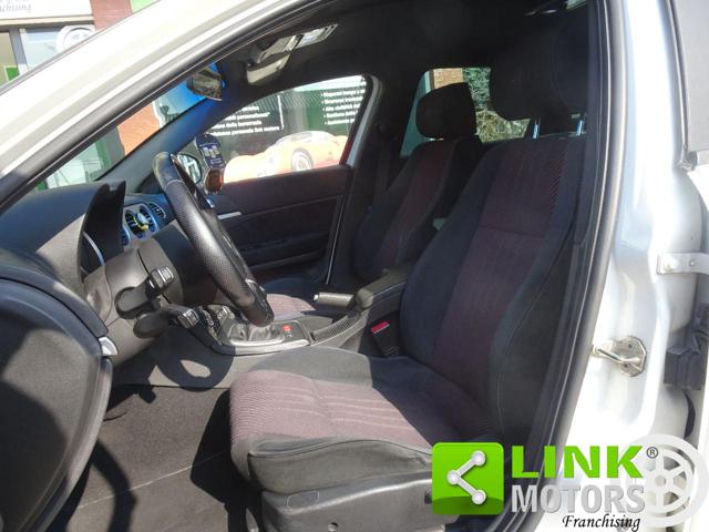 ALFA ROMEO 159 1750 TBI SPORTWAGON DISTINCTIVE - foto 25