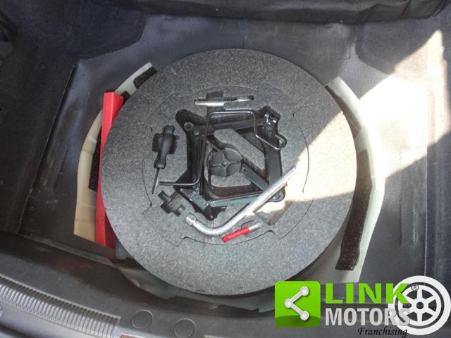 ALFA ROMEO 159 1750 TBI SPORTWAGON DISTINCTIVE - foto 35
