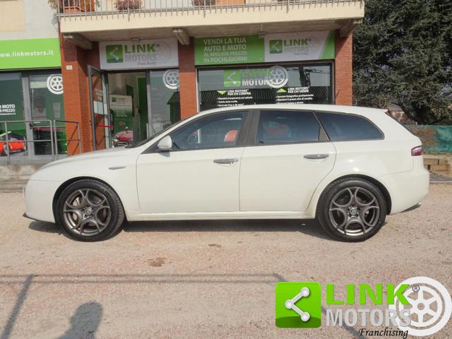 ALFA ROMEO 159 1750 TBI SPORTWAGON DISTINCTIVE - foto 4