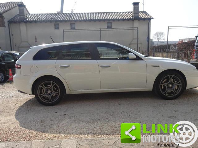 ALFA ROMEO 159 1750 TBI SPORTWAGON DISTINCTIVE - foto 12