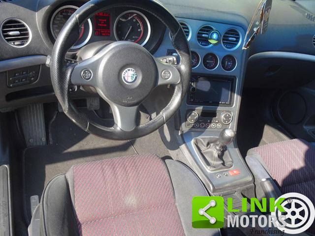 ALFA ROMEO 159 1750 TBI SPORTWAGON DISTINCTIVE - foto 24