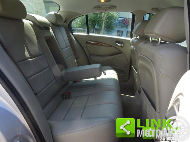 JAGUAR S-TYPE EXECUTIVE 3.0 BENZINA - foto 30