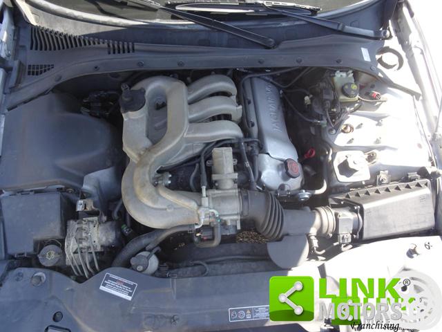 JAGUAR S-TYPE EXECUTIVE 3.0 BENZINA - foto 19