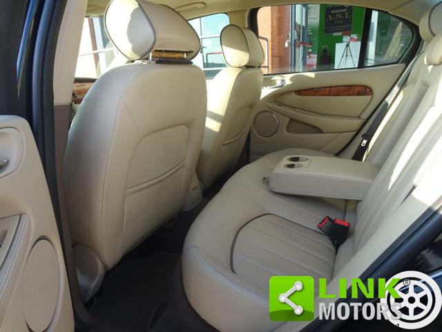 JAGUAR X-TYPE 3.0 V6 24V CAT EXECUTIVE - foto 17