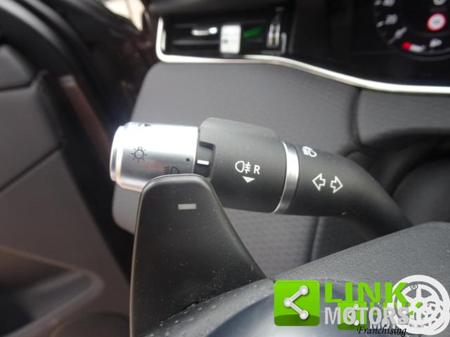 LAND ROVER RANGE ROVER R-DYNAMIC S - foto 35