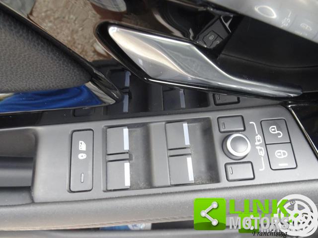 LAND ROVER RANGE ROVER R-DYNAMIC S - foto 37
