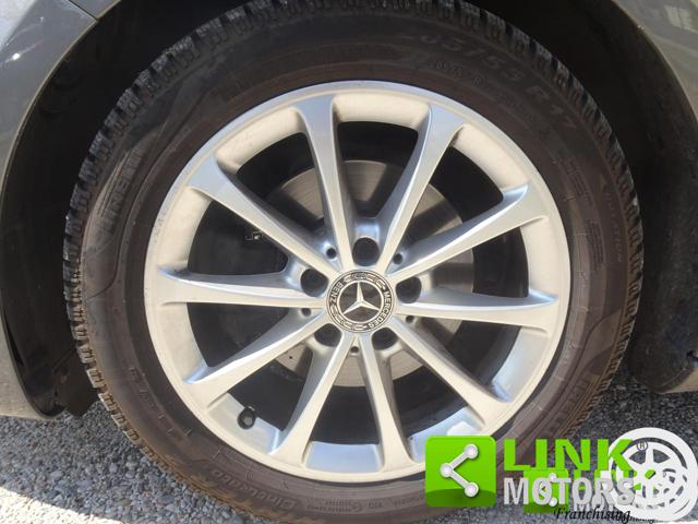 MERCEDES-BENZ A 180 SPORT - foto 37