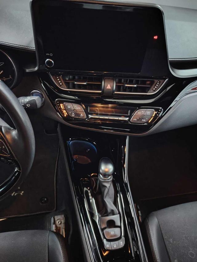 TOYOTA C-HR 1.8 HYBRID E-CVT TREND AUTOMATIC - foto 8
