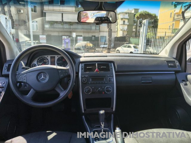 MERCEDES-BENZ B 180 CDI EXECUTIVE - foto 15