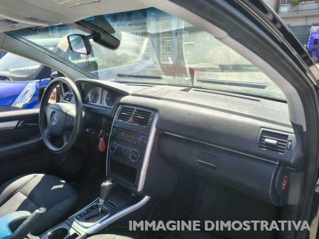 MERCEDES-BENZ B 180 CDI EXECUTIVE - foto 7