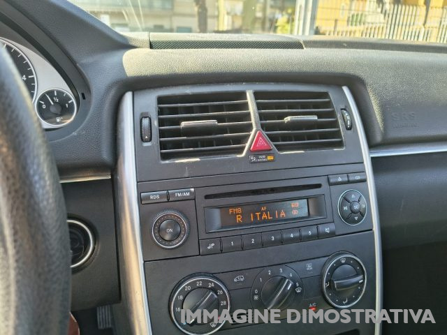 MERCEDES-BENZ B 180 CDI EXECUTIVE - foto 8