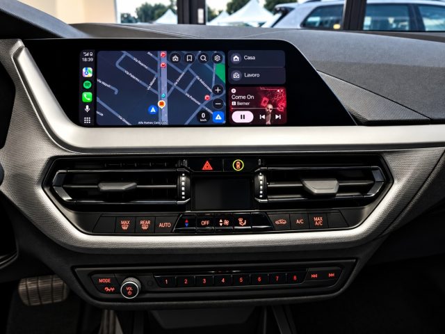 BMW 116 I AUTOMATIC 109 CV ADVANTAGE NAV - foto 11