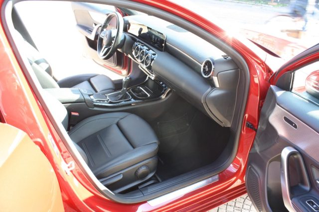MERCEDES-BENZ A 200 SPORT - foto 11